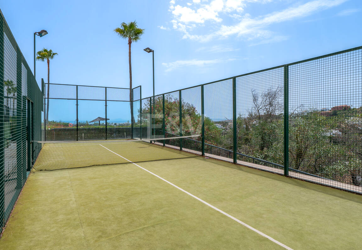 Apartamento en Flamingos Golf con vistas al mar y al golf