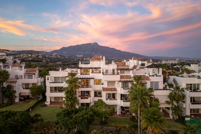 Penthouse na sprzedaż w La Alqueria, Mijas