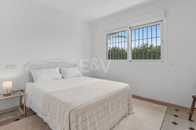 Charming Mediterranean Villa with Guest Apartment in Rocío de Nagüeles