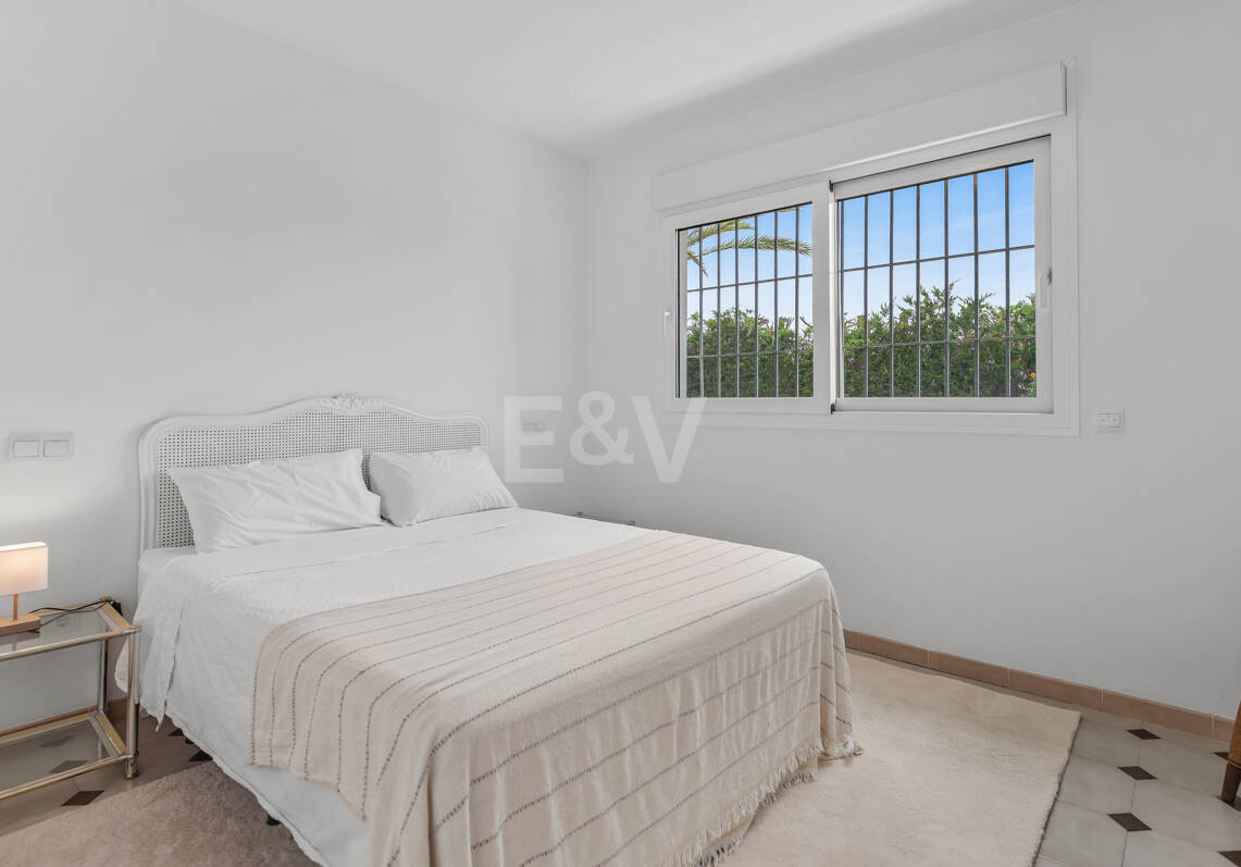 Charming Mediterranean Villa with Guest Apartment in Rocío de Nagüeles