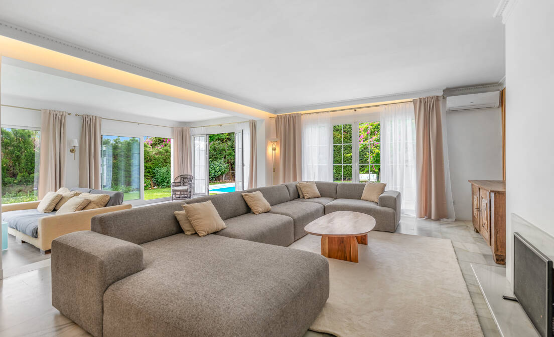 Charming Mediterranean Villa with Guest Apartment in Rocío de Nagüeles