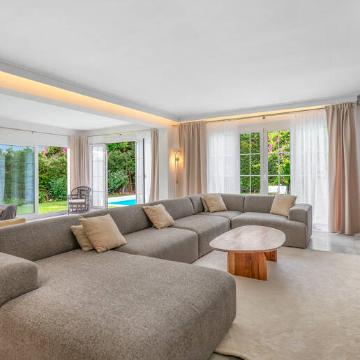 Charming Mediterranean Villa with Guest Apartment in Rocío de Nagüeles