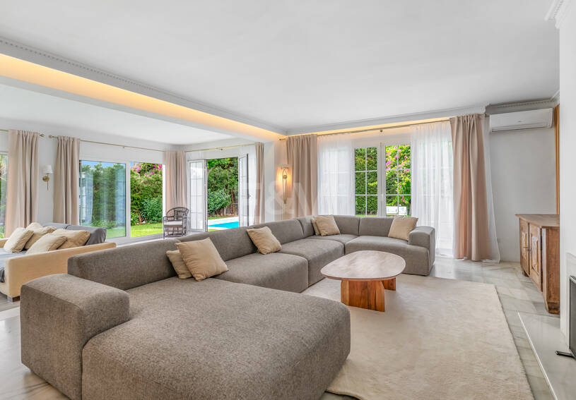 Charming Mediterranean Villa with Guest Apartment in Rocío de Nagüeles
