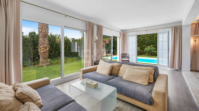 Charming Mediterranean Villa with Guest Apartment in Rocío de Nagüeles