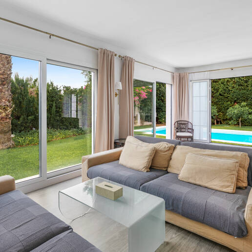 Charming Mediterranean Villa with Guest Apartment in Rocío de Nagüeles