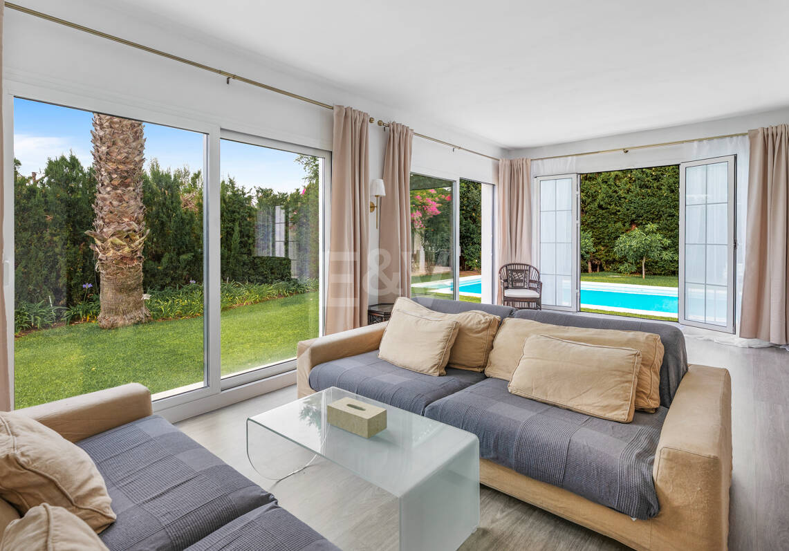 Charming Mediterranean Villa with Guest Apartment in Rocío de Nagüeles