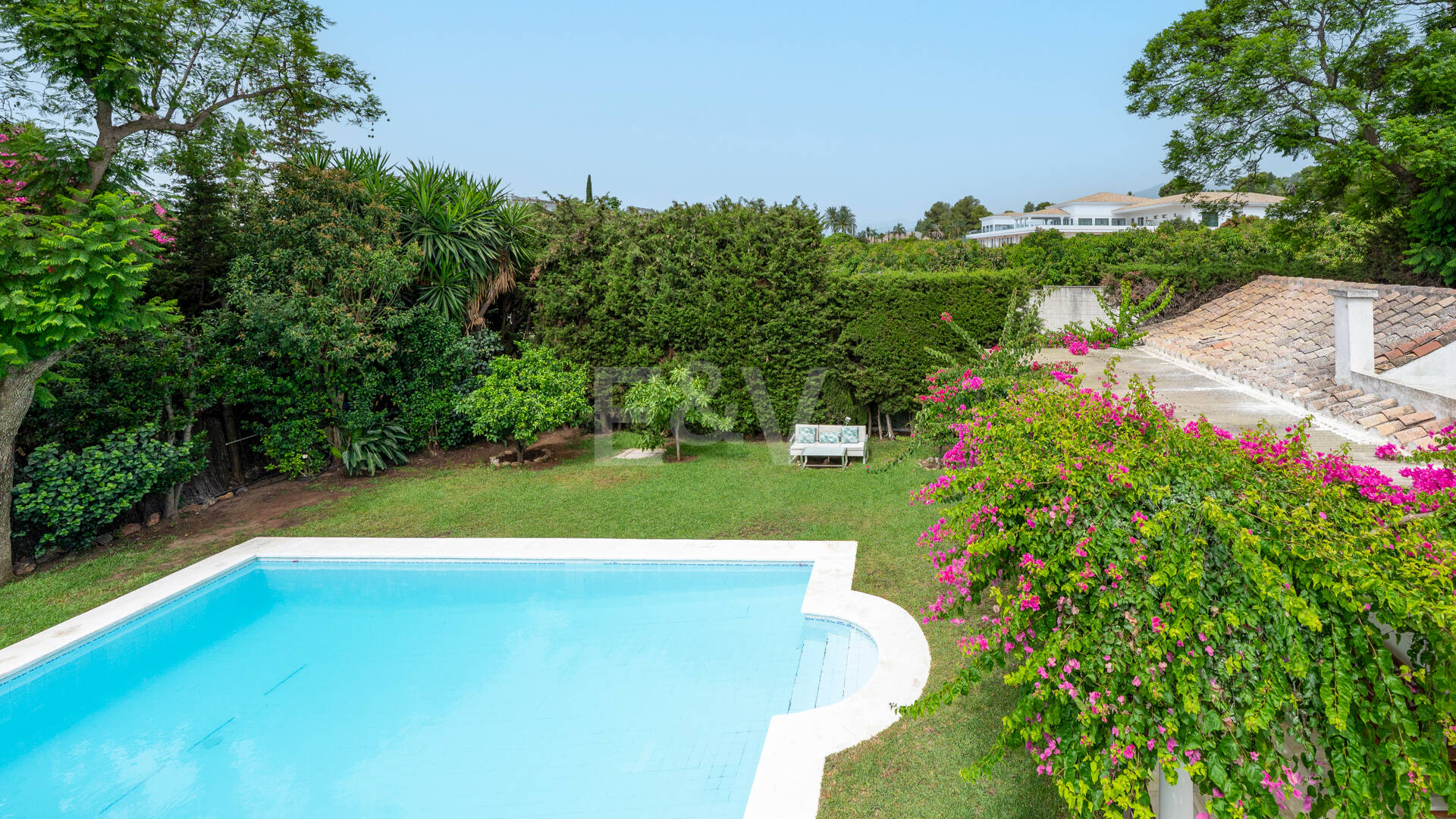 Charming Mediterranean Villa with Guest Apartment in Rocío de Nagüeles