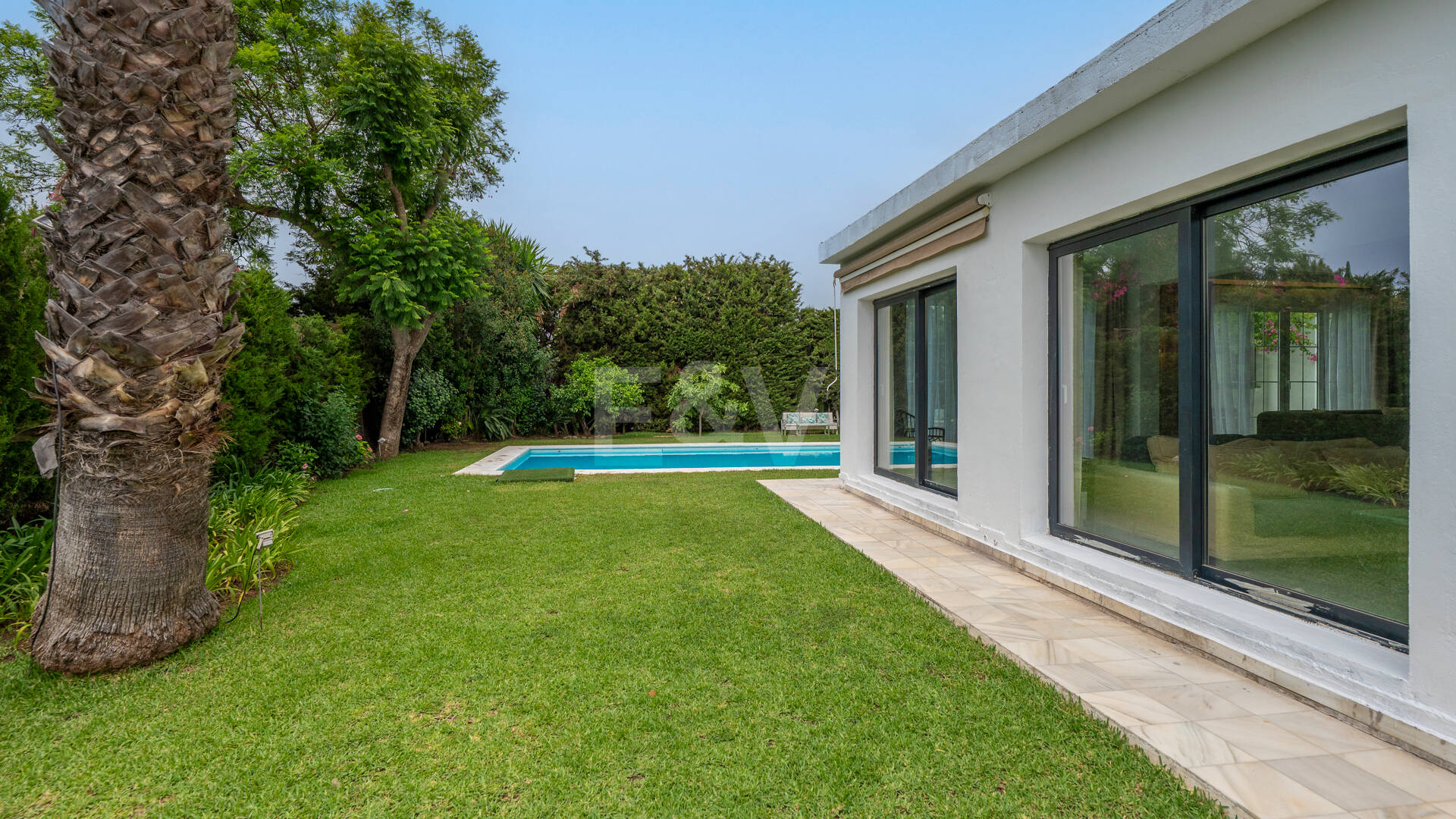 Charming Mediterranean Villa with Guest Apartment in Rocío de Nagüeles