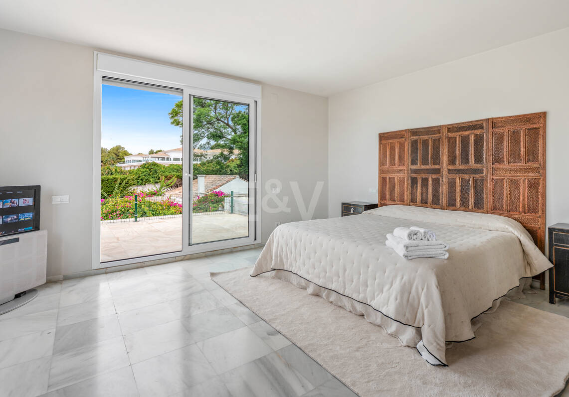 Charming Mediterranean Villa with Guest Apartment in Rocío de Nagüeles