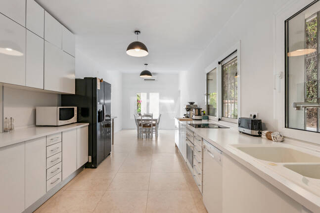 Charming Mediterranean Villa with Guest Apartment in Rocío de Nagüeles
