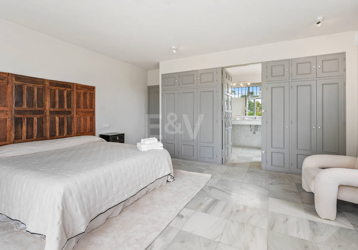 Charming Mediterranean Villa with Guest Apartment in Rocío de Nagüeles