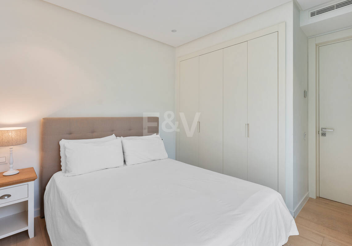 Garden Apartment with Panoramic Sea Views in Palo Alto,Marbella