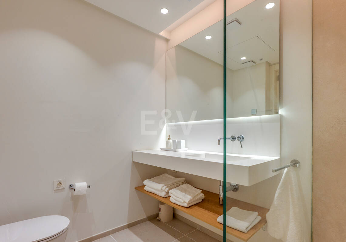 Garden Apartment with Panoramic Sea Views in Palo Alto,Marbella