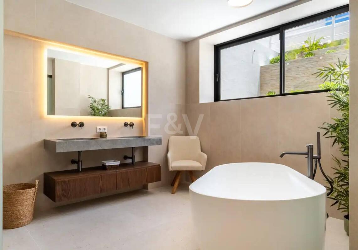 Turnkey Golden Mile Townhouse with Sea Views and Private Rooftop Solarium