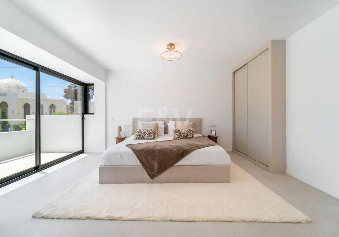 Turnkey Golden Mile Townhouse with Sea Views and Private Rooftop Solarium