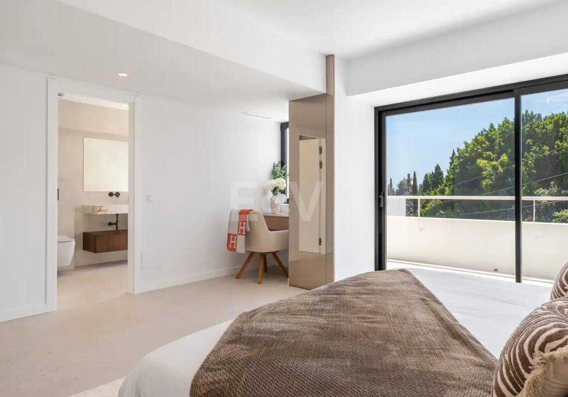 Turnkey Golden Mile Townhouse with Sea Views and Private Rooftop Solarium