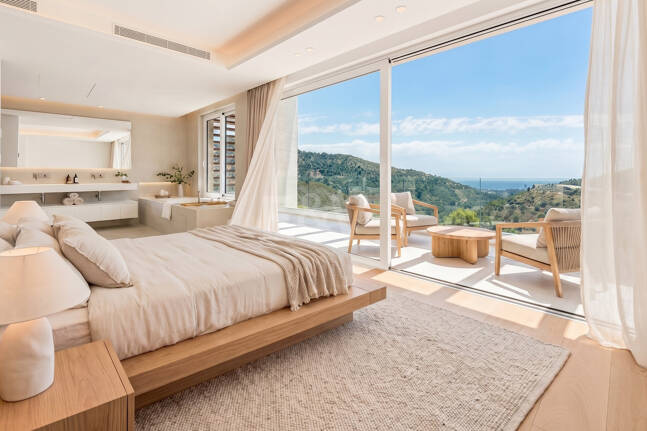 Villa de cinco dormitorios con estilo de vida de resort en Palo Alto