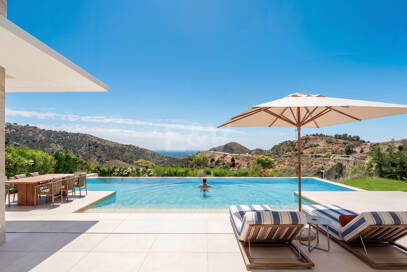 Villa de cinco dormitorios con estilo de vida de resort en Palo Alto