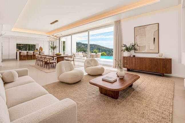Elegante vivienda de cinco dormitorios con servicios propios de un resort en Palo Alto