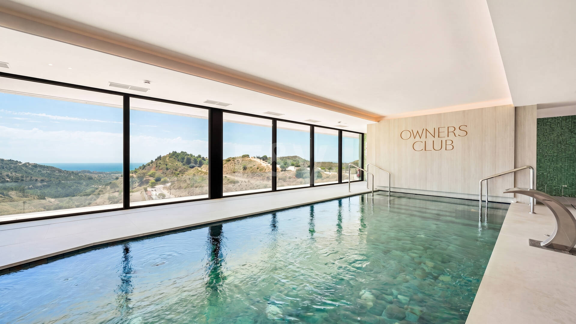 Villa con salón de doble altura y vistas panorámicas al mar en Palo Alto