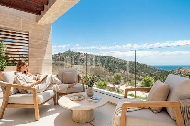 Villa con salón de doble altura y vistas panorámicas al mar en Palo Alto