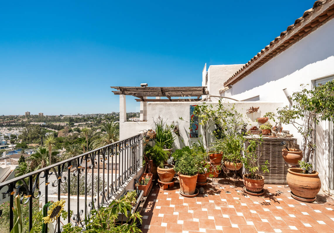 Golden Mile Penthouse with Spacious Terraces and Sea Views