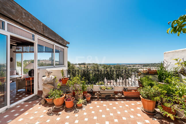 Golden Mile Penthouse with Spacious Terraces and Sea Views