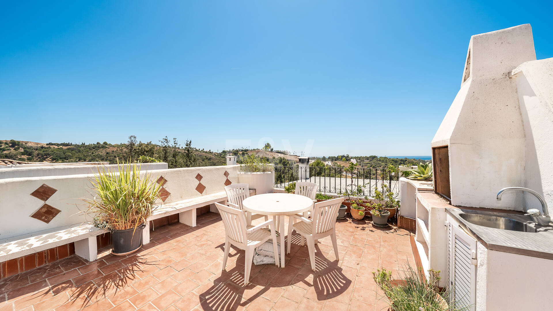 Golden Mile Penthouse with Spacious Terraces and Sea Views