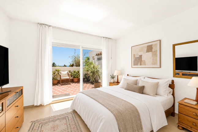 Penthouse an der Golden Mile mit großzügigen Terrassen und Meerblick