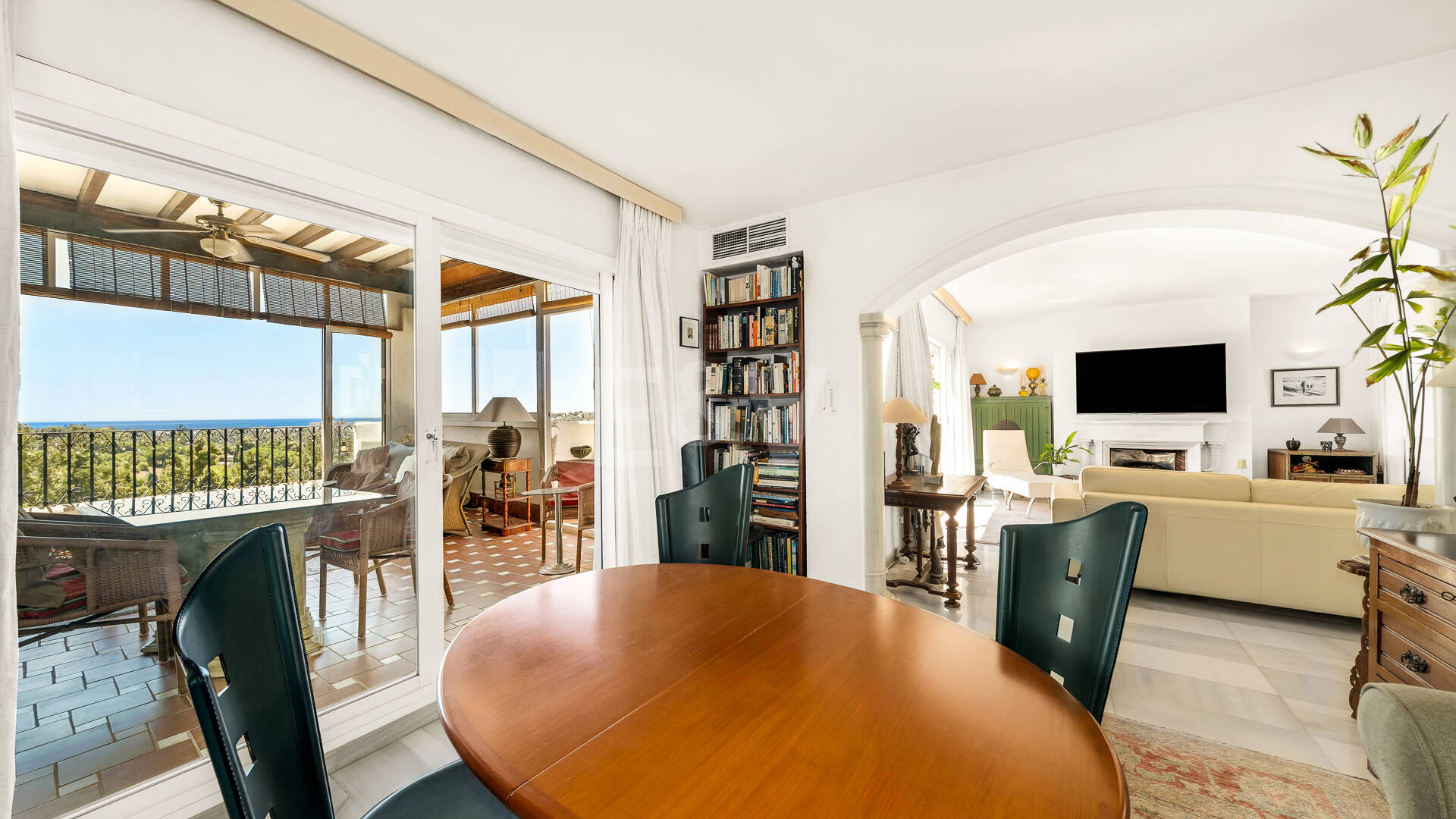 Golden Mile Penthouse with Spacious Terraces and Sea Views