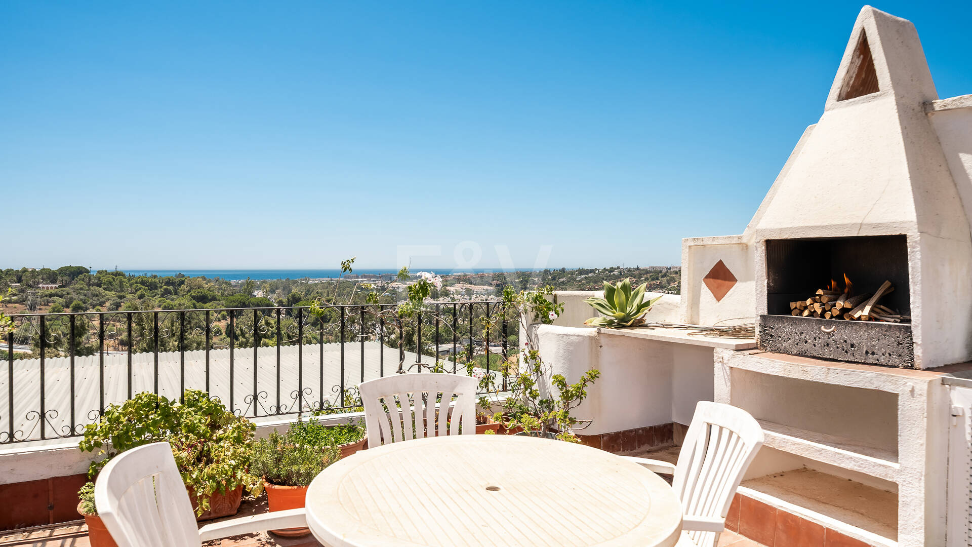 Golden Mile Penthouse with Spacious Terraces and Sea Views