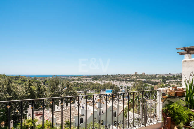 Golden Mile Penthouse with Spacious Terraces and Sea Views