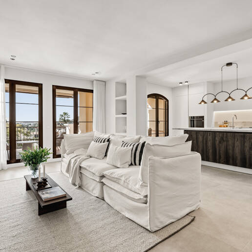 Ground Floor Apartment with Designer Interiors and Mountain Views in Los Arqueros