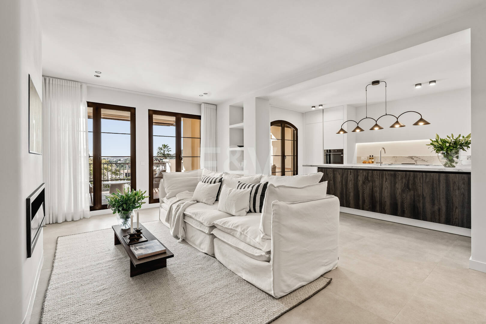 Ground Floor Apartment with Designer Interiors and Mountain Views in Los Arqueros