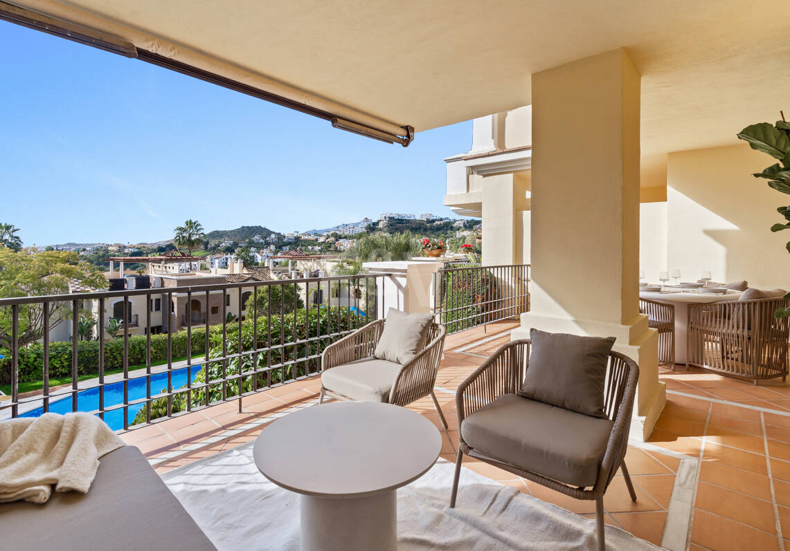 Ground Floor Apartment with Designer Interiors and Mountain Views in Los Arqueros