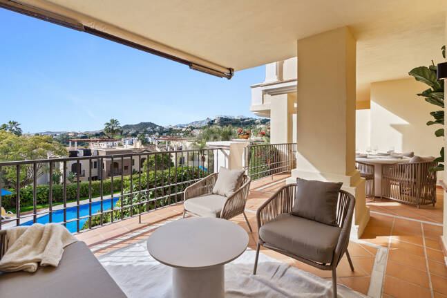 Ground Floor Apartment with Designer Interiors and Mountain Views in Los Arqueros