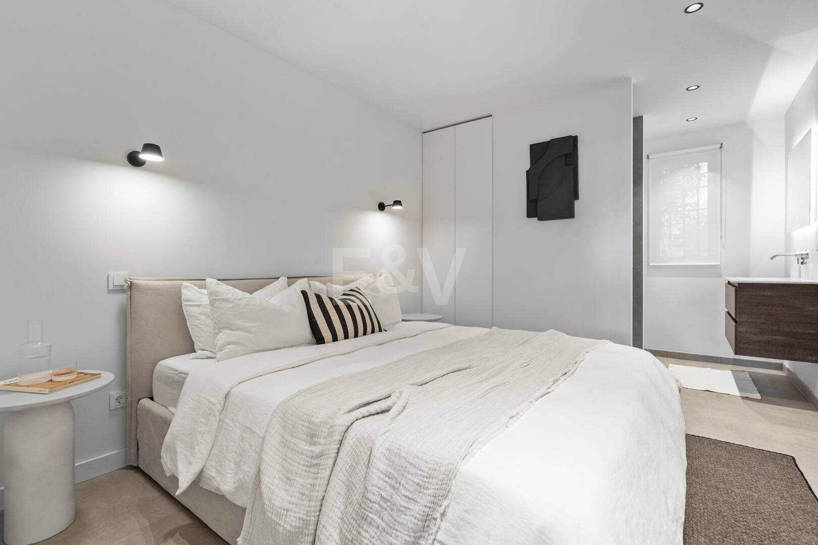 Ground Floor Apartment with Designer Interiors and Mountain Views in Los Arqueros