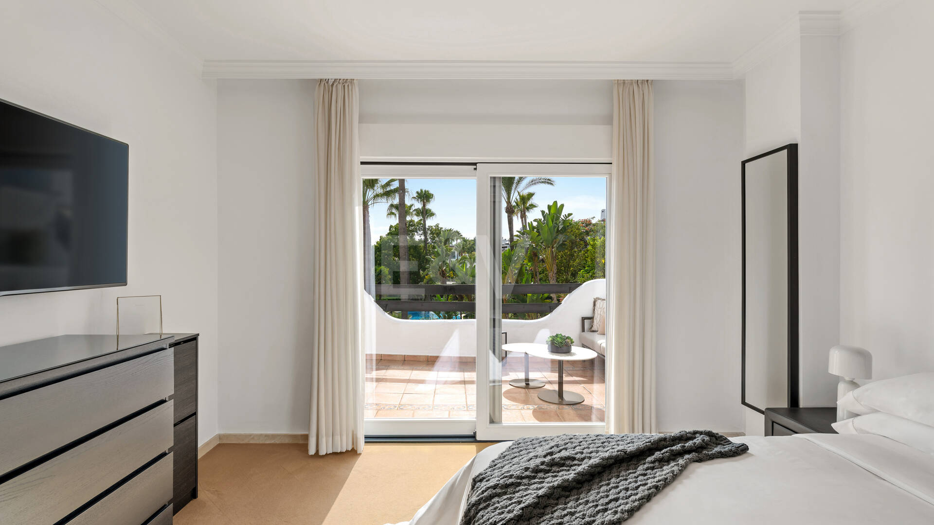 Golden Mile Townhouse med Rooftop Solarium och La Concha Views