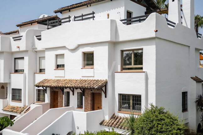 Golden Mile Townhouse med Rooftop Solarium och La Concha Views