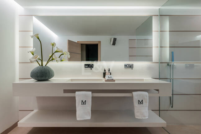 Golden Mile Townhouse med Rooftop Solarium och La Concha Views