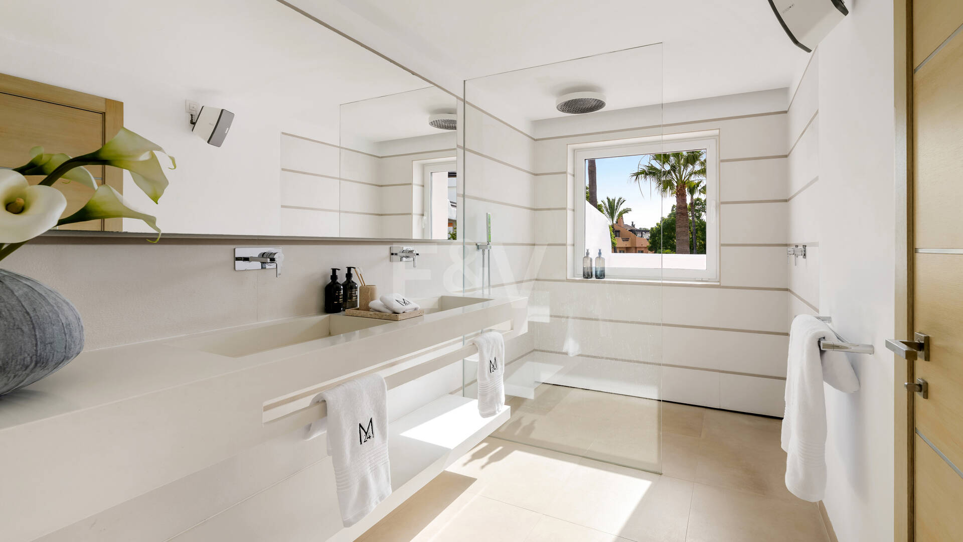Golden Mile Townhouse med Rooftop Solarium och La Concha Views