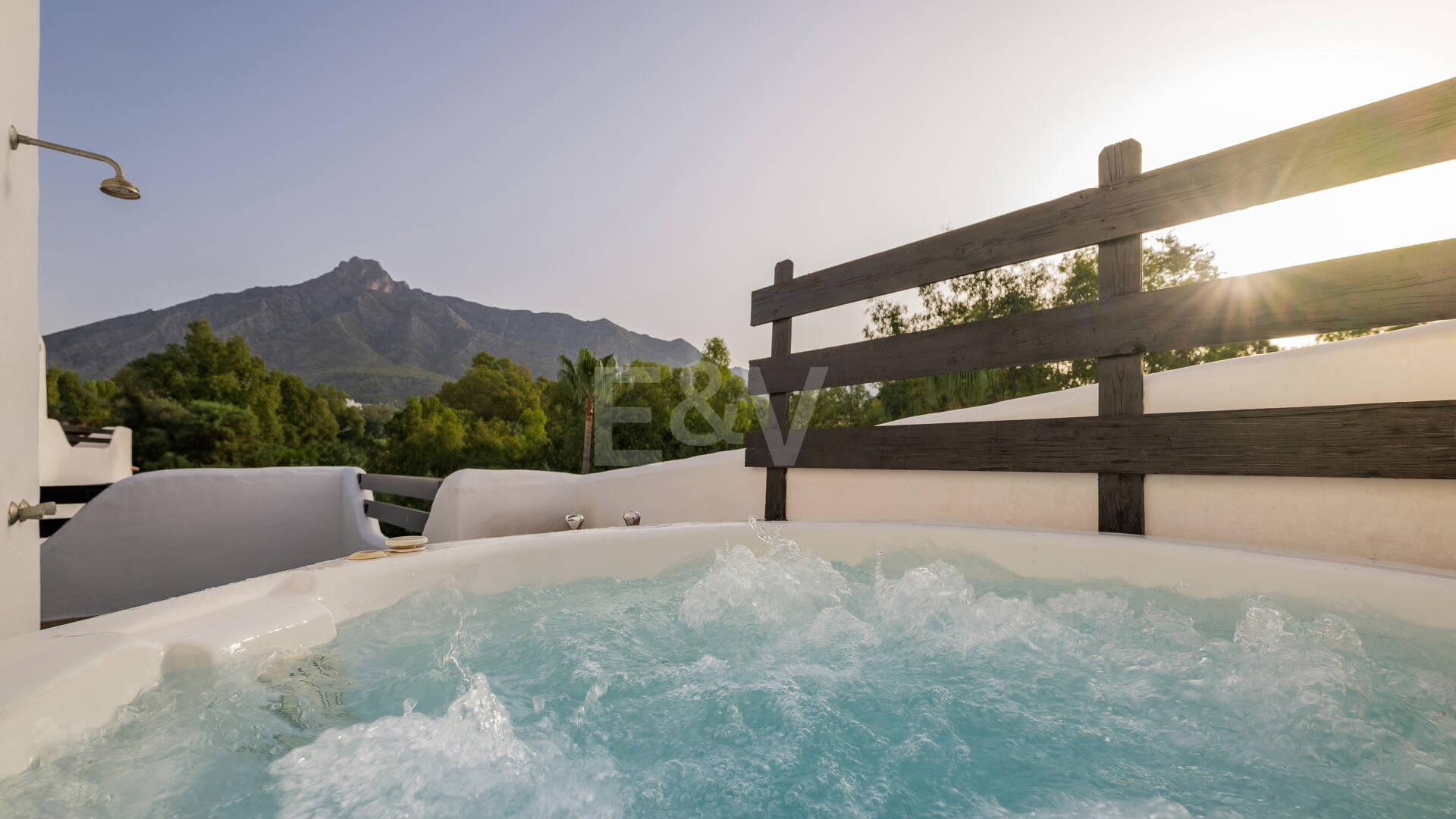 Golden Mile Townhouse med Rooftop Solarium och La Concha Views