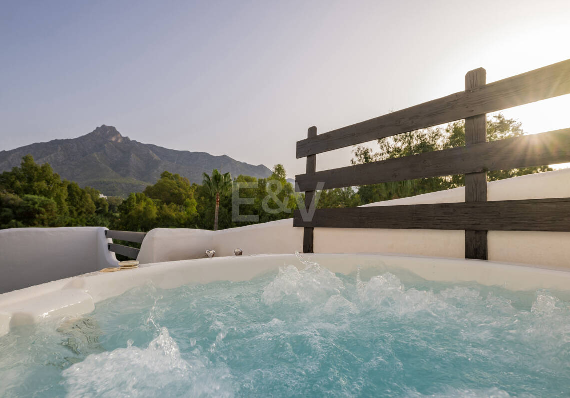 Golden Mile Townhouse med Rooftop Solarium och La Concha Views