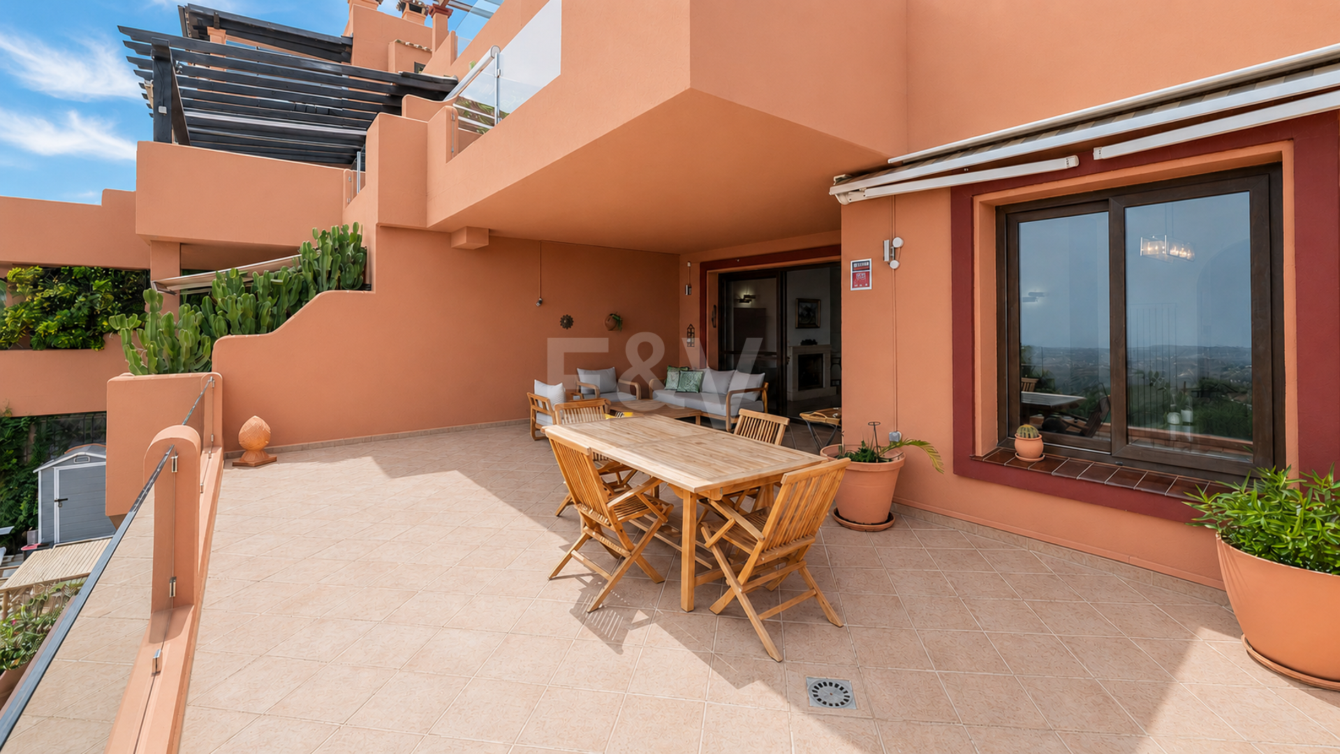 Ruhiger Rückzugsort mit Meerblick in La Mairena