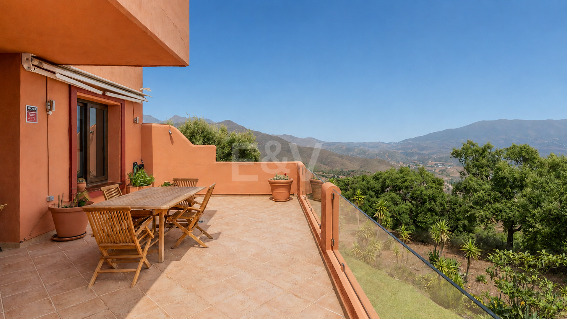 Ruhiger Rückzugsort mit Meerblick in La Mairena