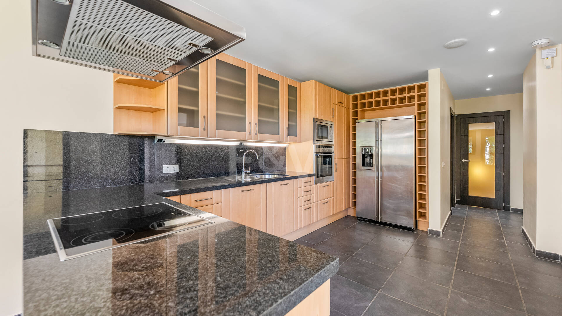 Villa with Panoramic Views and Resort-Style Living in Prestigious Los Arqueros