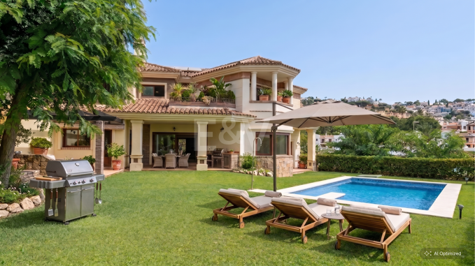 Villa with Panoramic Views and Resort-Style Living in Prestigious Los Arqueros