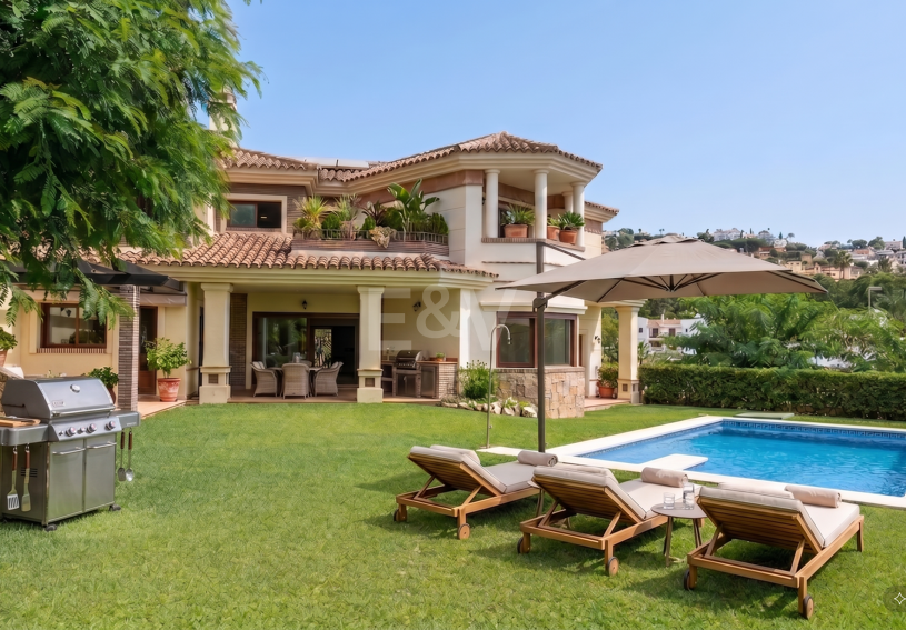 Villa with Panoramic Views and Resort-Style Living in Prestigious Los Arqueros