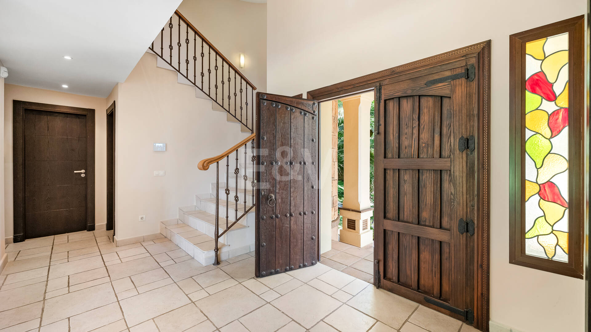 Villa with Panoramic Views and Resort-Style Living in Prestigious Los Arqueros