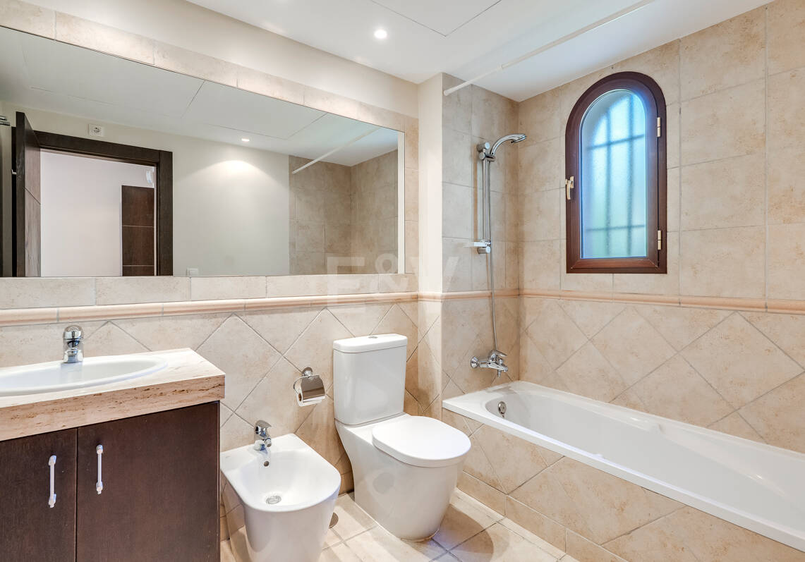 Villa with Panoramic Views and Resort-Style Living in Prestigious Los Arqueros